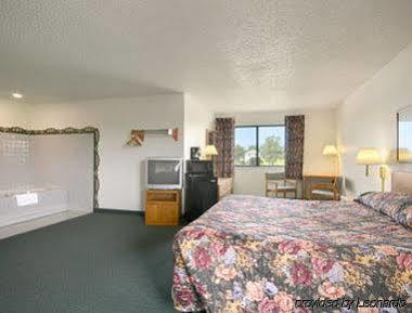 Super 8 By Wyndham Dewitt Hotell Eksteriør bilde