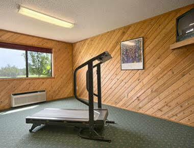 Super 8 By Wyndham Dewitt Hotell Eksteriør bilde